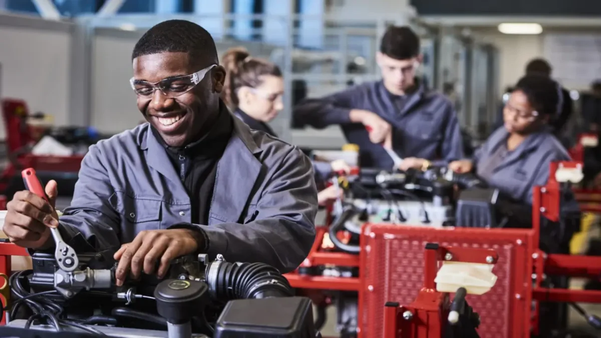 Hyundai Level 1 Apprenticeship 2025 - Springfield, South Africa Hyundai Level 1 Apprenticeship 2025 - Springfield, South Africa