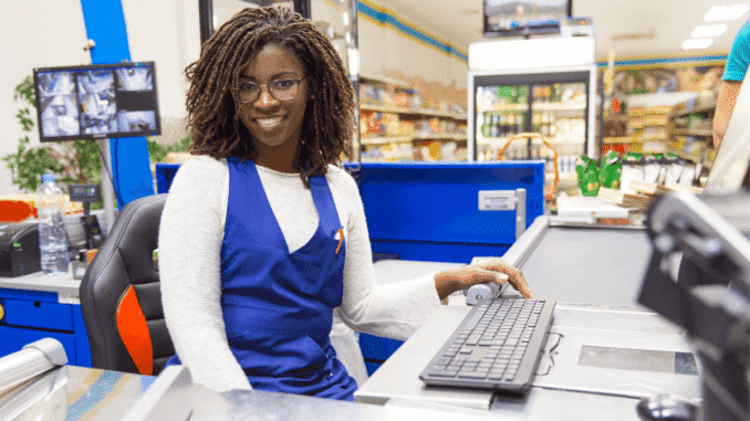 Cashier-in-Richards-Bay Clicks Is Hiring 10 Shop Assistant Cashiers – Apply by 9 July 2025